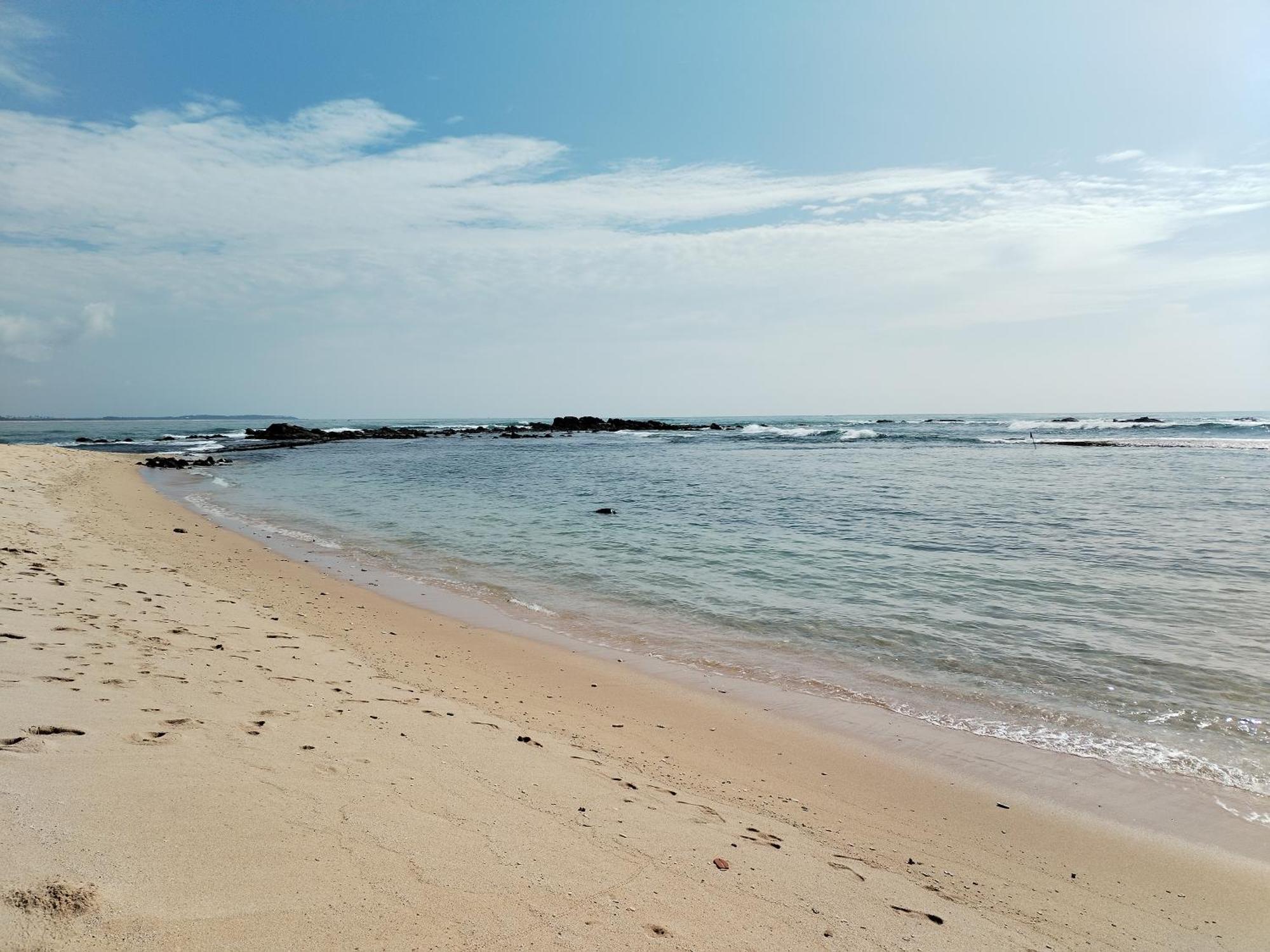 Leen Tangalle Bagian luar foto